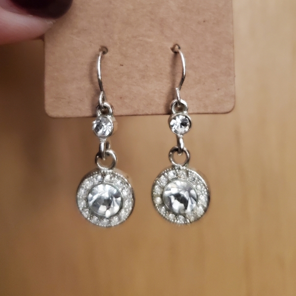 Earrings - Picture 5 of 7